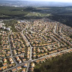 Habitat périurbain près de Nancy - crédits : © L'Europe vue du ciel