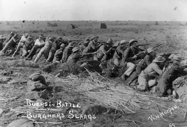 Boers au combat, vers 1900 - crédits : Van Hoepen/ Hulton Archive/ Getty Images