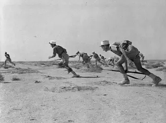 Bataille de Bir Hakeim, 1942 - crédits : Hulton Archive/ Getty Images
