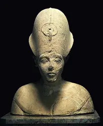 Buste d'Aménophis IV-Akhenaton - crédits : Peter Willi/  Bridgeman Images 