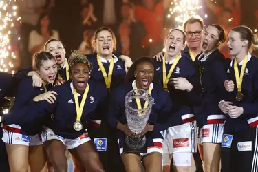 Victoire des Françaises aux Championnats du monde handball 2017 - crédits : Oliver Hardt/ Bongarts/ Getty Images