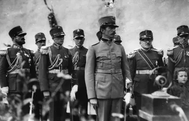 Le roi Zog - crédits : Hulton Archive/ Hulton Royals Collection/ Getty Images