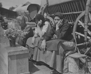 Réfugiées roumaines - crédits : C P L Louis Kaufman/ Getty Images