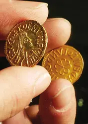 Monnaie anglo-saxonne - crédits : © Sang Tan/AP