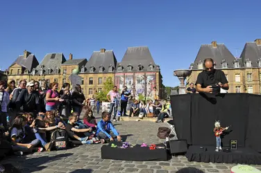 Charleville-Mézières, Ardennes - crédits : © Christian Goupi/ Age Fotostock