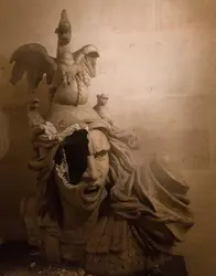 Dégradation d’une statue du musée de l’Arc de triomphe lors d’une manifestation des gilets jaunes, 2018 - crédits : Sathiri Kelpa/ SOPA Images/ LightRocket/ Getty Images