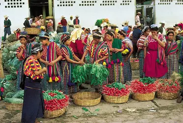 Marché au Guatemala - crédits : © Oscar H. Horst