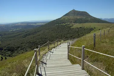 Puy de Dôme - crédits : © Img85h/ Shutterstock