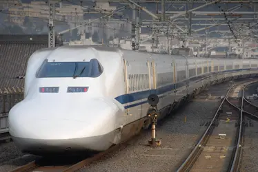Shinkansen, Japon - crédits : J. Leung / Shutterstock.com