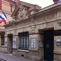 Façade d'une école parisienne - crédits : © G. Mouly-Héras