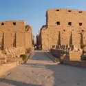 Allée bordée de sphinx, Louxor, Égypte - crédits : Mountains Hunter/ Shutterstock