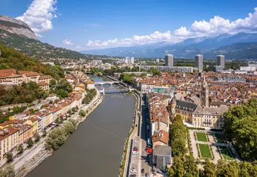 Grenoble - crédits : Brookgardener/ Shutterstock