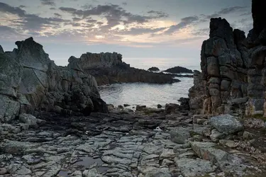 Affleurement de granite - crédits : © S. Bidouze/ Shutterstock