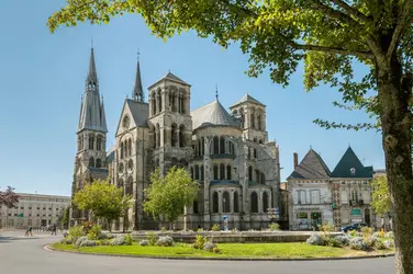 Collégiale Notre-Dame-en-Vaux, Châlons-en-Champagne - crédits : Stefan Rotter/ Shutterstock.com