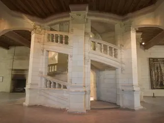 Escalier du château de Chambord - crédits : © C. Bontrager/ Shutterstock