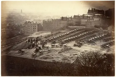 Les canons de la Garde nationale à Paris, 1871 - crédits : © Musée Carnavalet, Histoire de Paris ; CC0