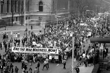 Manifestation contre la guerre du Vietnam aux États-Unis, 1968 - crédits : © AP