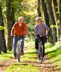 Couple de retraités - crédits : © Kzenon/ Shutterstock