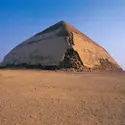 Pyramide rhomboïdale, Dahchour, Égypte - crédits : DEA / G. Dagli Orti/ De Agostini/ Getty Images