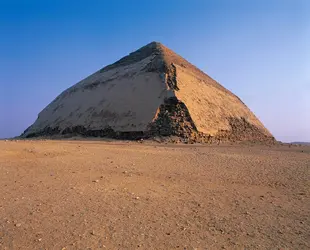 Pyramide rhomboïdale, Dahchour, Égypte - crédits : DEA / G. Dagli Orti/ De Agostini/ Getty Images