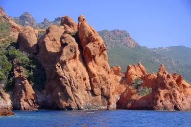 Réserve naturelle de Scandola, Corse - crédits : © MARTAFR/ Shutterstock