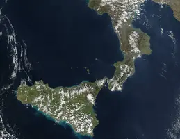 Vue satellitaire du sud de l’Italie, avec la Sicile