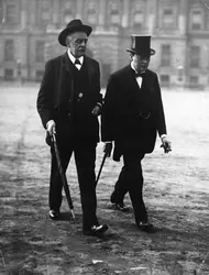 Balfour et Churchill - crédits : Topical Press Agency/ Hulton Archive/ Getty Images