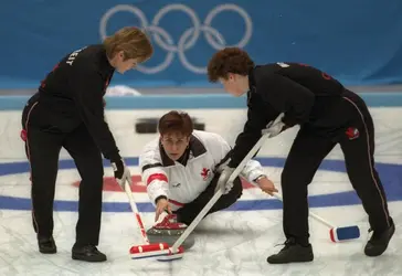 Match de curling - crédits : © Gary M Prior/ Allsport/ Getty Images