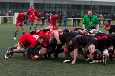 Rugby : la mêlée - crédits : © Pierre-Selim/ Flickr ; CC BY-SA 2.0