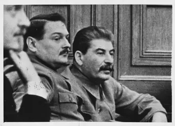 Jdanov et Staline - crédits : Hulton-Deutsch Collection/ Corbis/ Getty Images