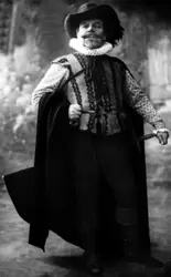 L’acteur Coquelin dans <em>Cyrano de Bergerac</em> - crédits : APIC/ Getty Images