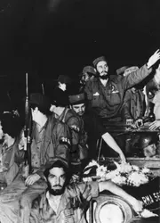 Fidel Castro et ses guérilleros - crédits : Keystone/ Hulton Archive/ Getty Images