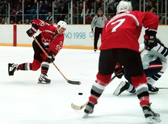 Wayne Gretzky lors des jeux Olympiques de Nagano en 1998 - crédits : Joel Richardson/ The The Washington Post/ Getty Images