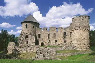 Château de Cesis, Lettonie - crédits : © W. Buss/DeA Picture Library