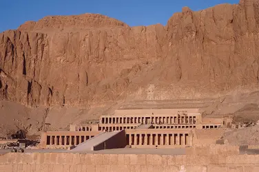 Temple de Deir el-Bahari, Égypte - crédits : G. Sioen/ De Agostini/ Getty Images