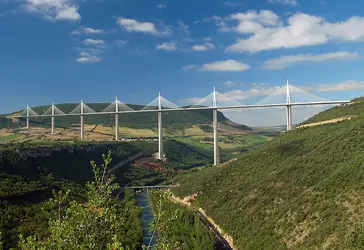 Viaduc de Millau - crédits : © réalisation du groupe Eiffage/ CEVM/ Foster & Partners/ D. Jamme