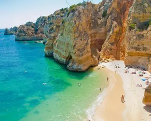 Falaises calcaires - crédits : © John Harper/ Moment/ Getty Images