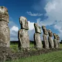 Statues géantes de l'île de Pâques - crédits : © Erich Lessing/ AKG-images