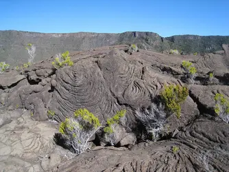 Coulées de lave du piton de la Fournaise, La Réunion - crédits : © Keysurfing/ Shutterstock
