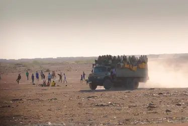 Migrants transsahariens - crédits : Aldo Pavan/ The image bank unreleased/ Getty Images