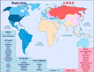 Les pactes de la guerre froide - crédits : © Encyclopædia Universalis France