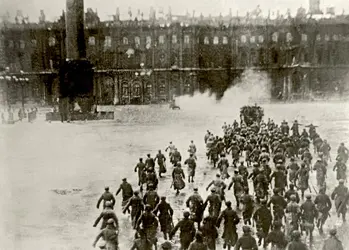 Révolution russe d'octobre 1917 - crédits : Fine Art Images/ Heritage Images/ Getty Images
