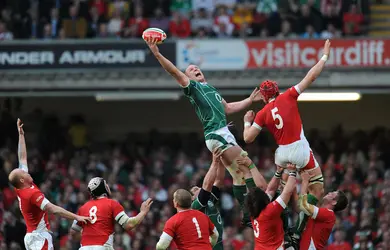 Rugby : la touche - crédits : Paul Ellis/ AFP