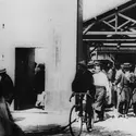 La Sortie des usines Lumière, film d'Auguste et Louis Lumière - crédits : Hulton Archive/ Getty Images