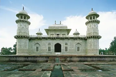 Mausolée d'Itmad ud-Daula à Agra, Inde - crédits : © L. Romano/DeA Picture Library