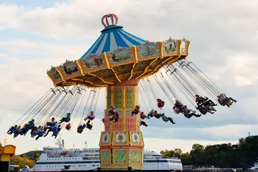 Effet de la force centrifuge - crédits : © A. Nekrassov/ Shutterstock