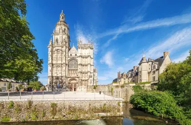 Cathédrale Notre-Dame, Évreux - crédits : andre quinou/ Shutterstock