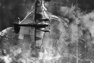 Seconde Guerre mondiale : les bombardements stratégiques - crédits : © Encyclopædia Universalis France