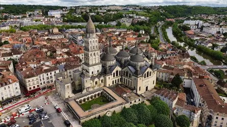 Cathédrale Saint-Front, Périgueux - crédits : clemMtravel/ Shutterstock