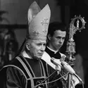 M<sup>gr </sup>Lefebvre célébrant une messe en 1977 - crédits : Central Press/ Hulton Archive/ Getty Images